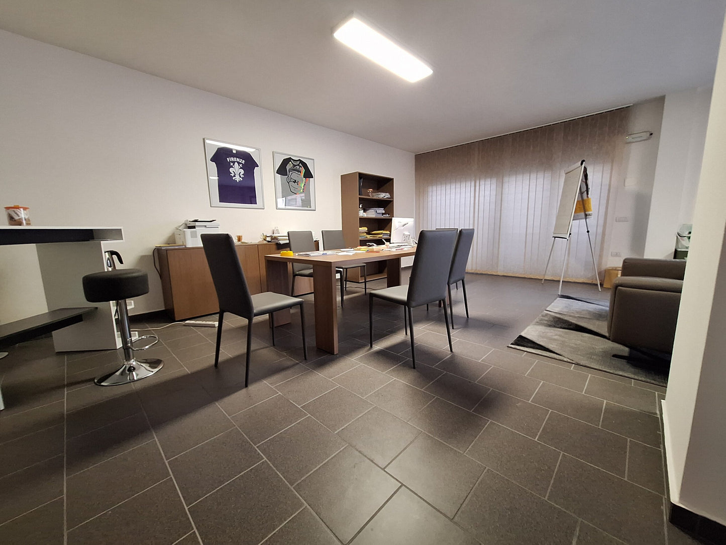 Locale commerciale in vendita ad Angri