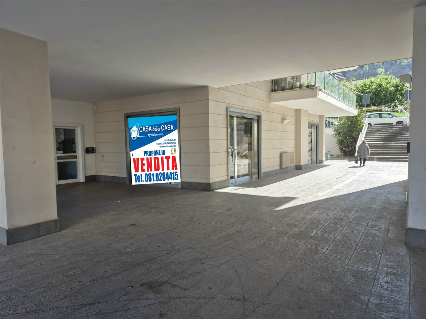 Locale Commerciale Prestigioso in Vendita nel Cuore di Roccapiemonte