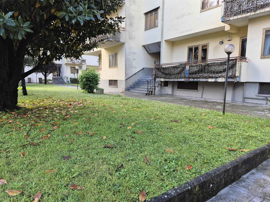 Ampio Appartamento con Giardino Privato e Box in Parco – Nocera Superiore, Via Vincenzo Russo