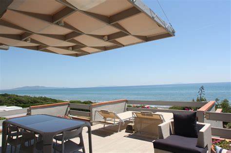 Attico di 150 mq con terrazzo a filo sul mare – Salerno