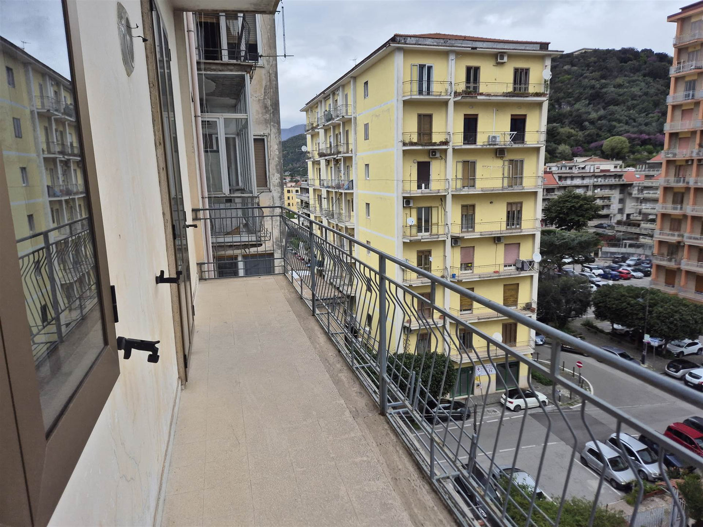 Appartamento 4 vani con terrazzo, tripla esposizione e box – Via Astuti, Nocera Inferiore