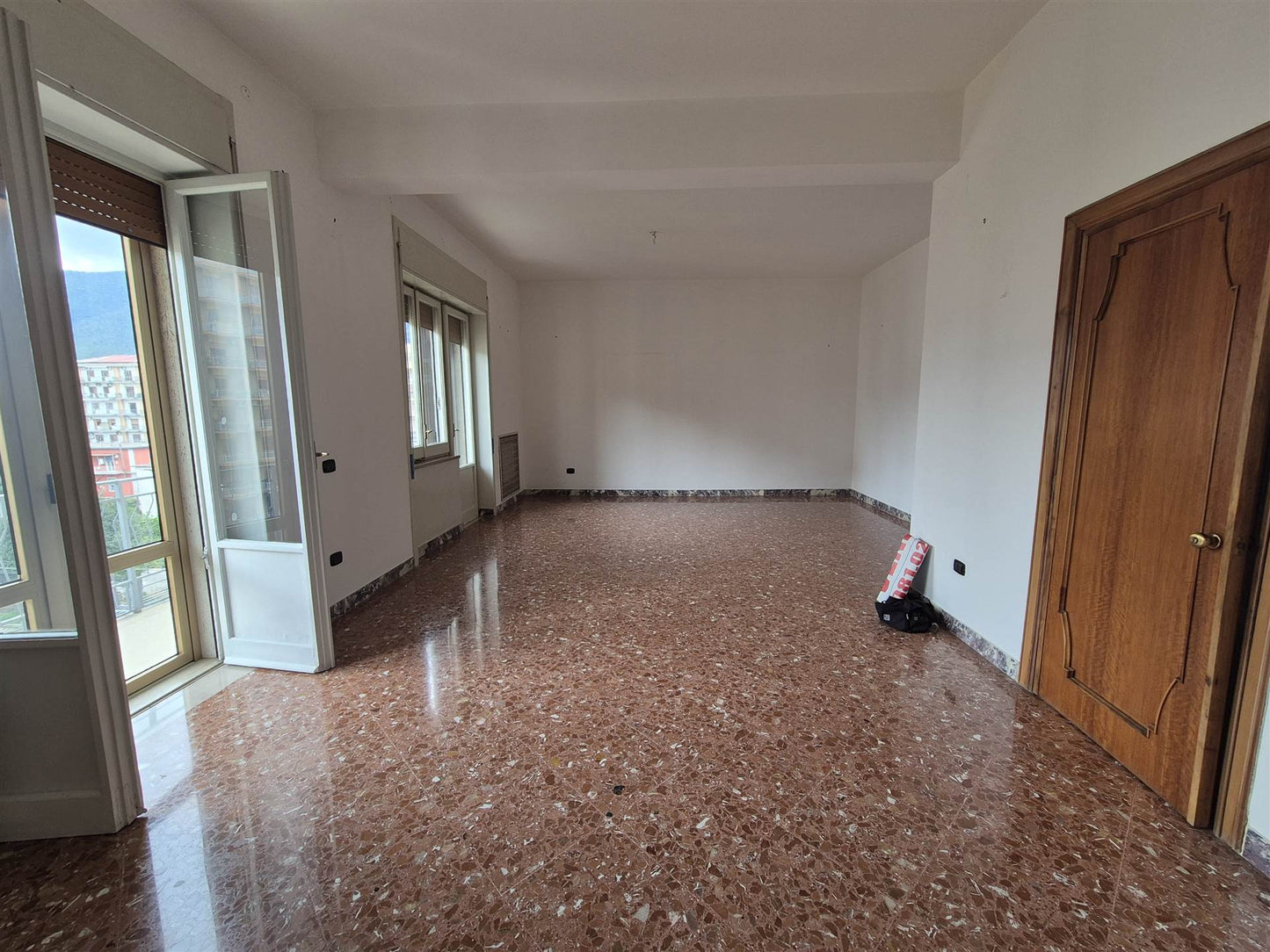 Appartamento 4 vani con terrazzo, tripla esposizione e box – Via Astuti, Nocera Inferiore