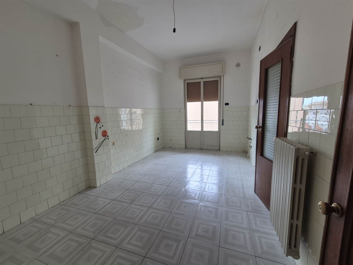 Appartamento 4 vani con terrazzo, tripla esposizione e box – Via Astuti, Nocera Inferiore