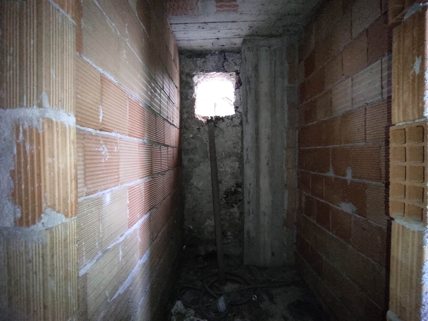 Soluzione semi indipendente su 3 livelli con terrazzi – Via D’Amato, Castel San Giorgio