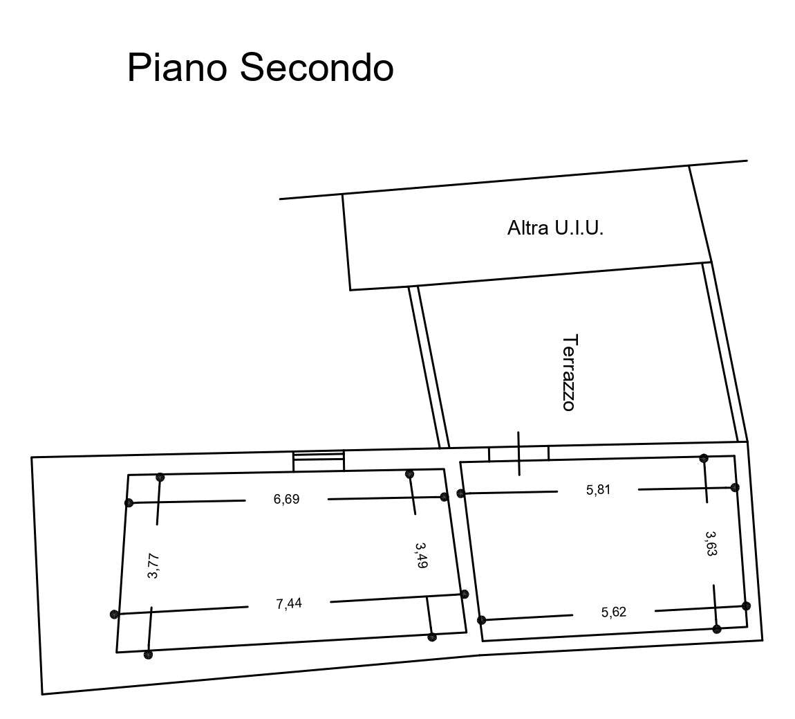 Soluzione semi indipendente su 3 livelli con terrazzi – Via D’Amato, Castel San Giorgio