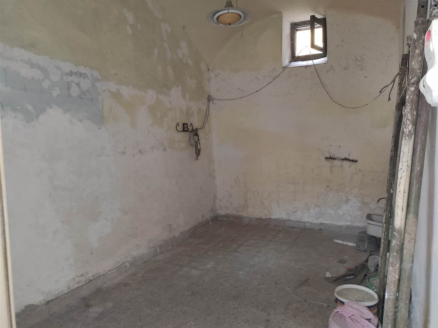 Soluzione semi indipendente su 3 livelli con terrazzi – Via D’Amato, Castel San Giorgio