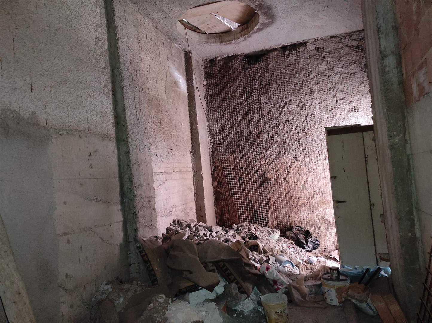 Soluzione semi indipendente su 3 livelli con terrazzi – Via D’Amato, Castel San Giorgio