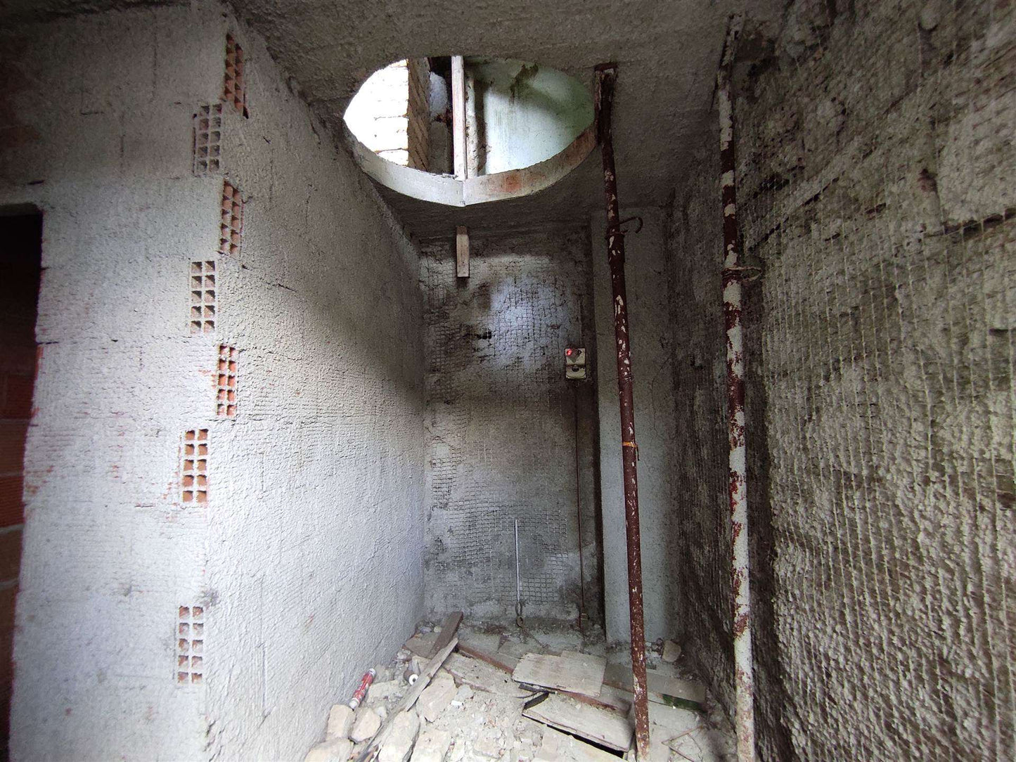 Soluzione semi indipendente su 3 livelli con terrazzi – Via D’Amato, Castel San Giorgio
