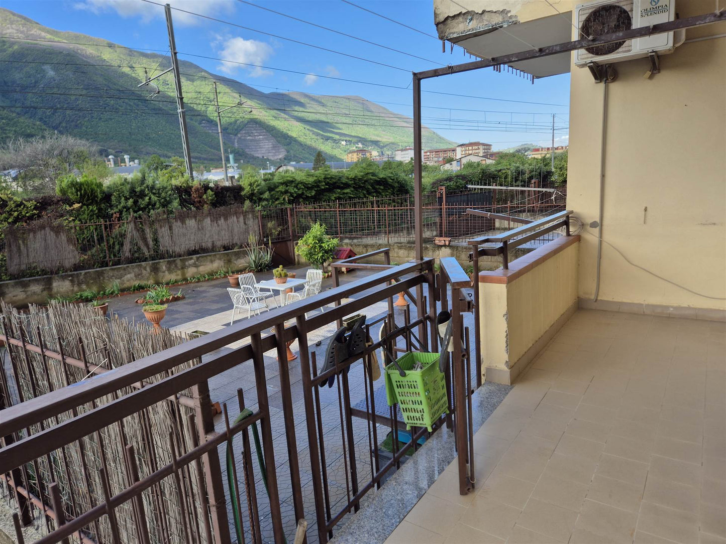 Ampio Appartamento con Giardino Privato e Box in Parco – Nocera Superiore, Via Vincenzo Russo