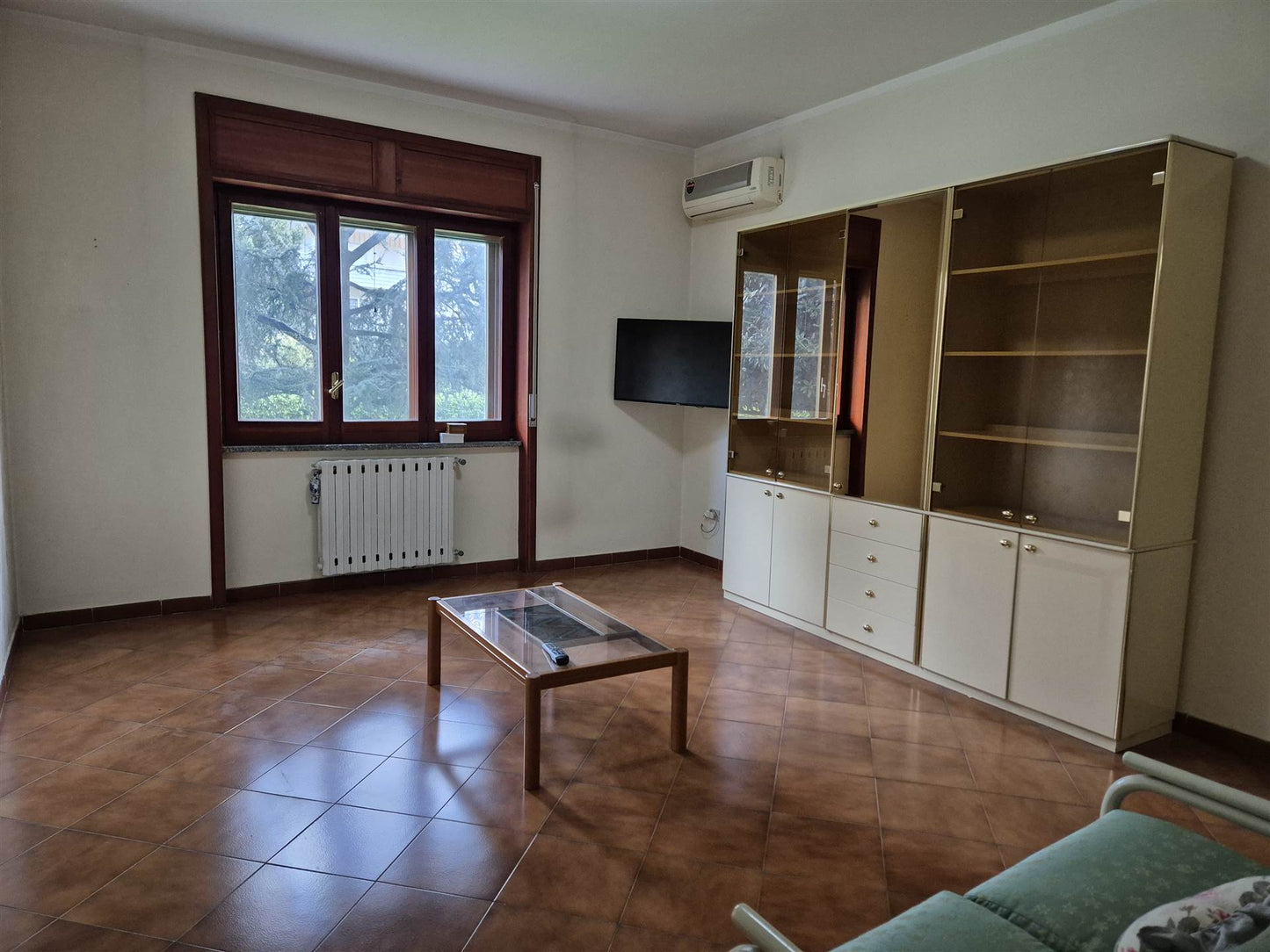 Ampio Appartamento con Giardino Privato e Box in Parco – Nocera Superiore, Via Vincenzo Russo