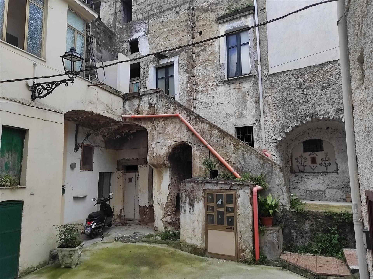 Soluzione semi indipendente su 3 livelli con terrazzi – Via D’Amato, Castel San Giorgio