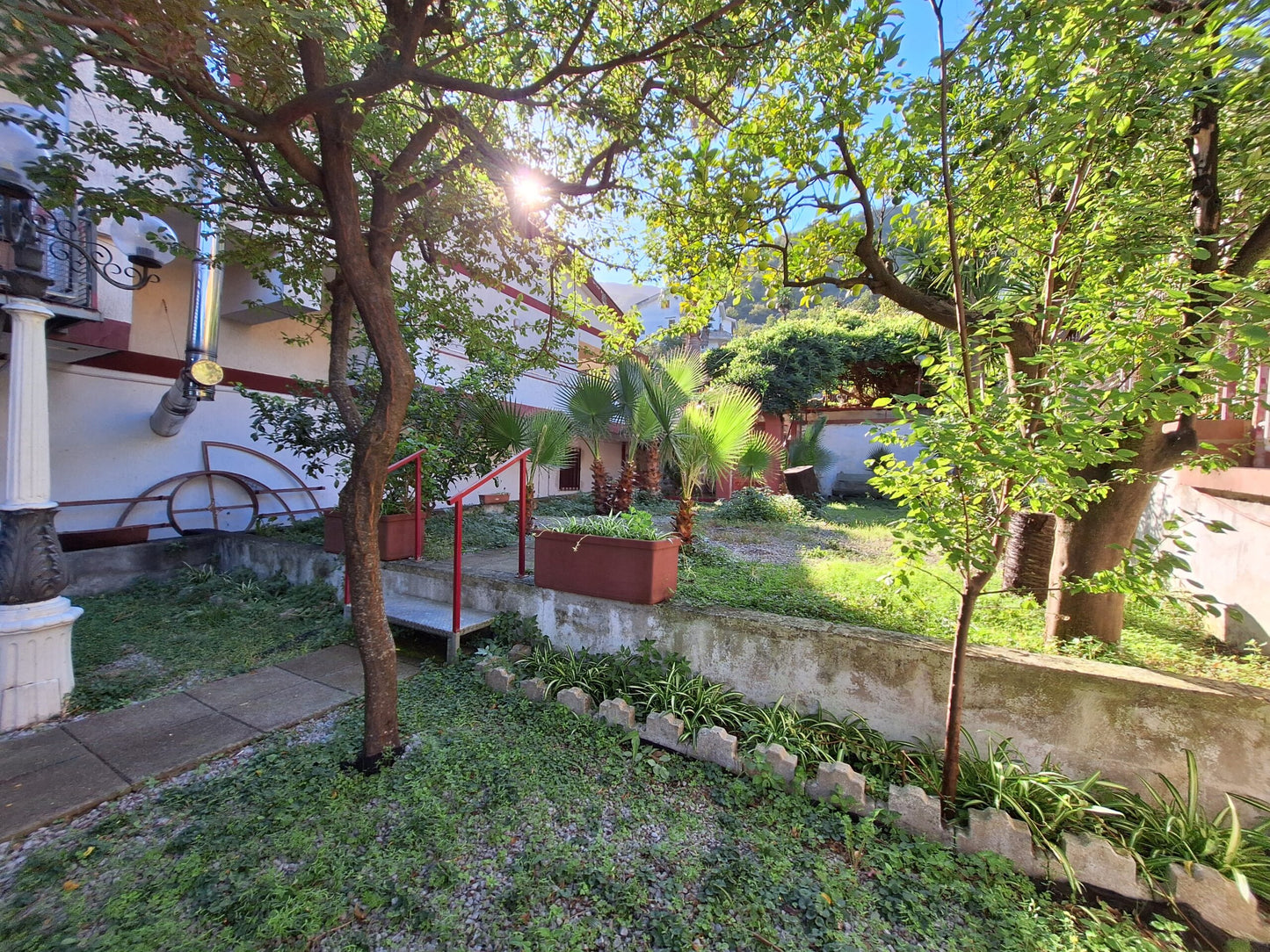 Villa di 720 mq su 4 Livelli in Vendita a Corbara