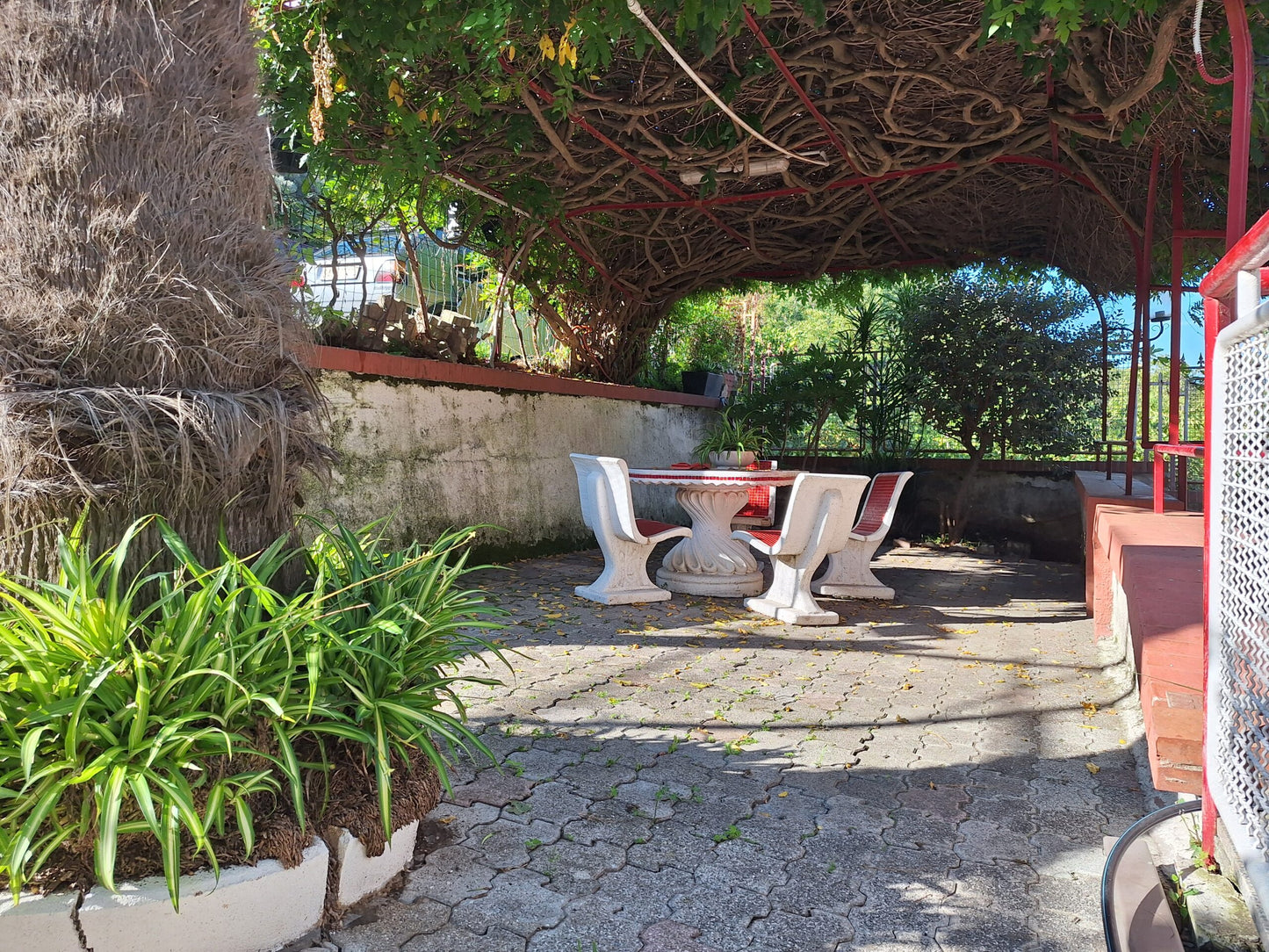 Villa di 720 mq su 4 Livelli in Vendita a Corbara
