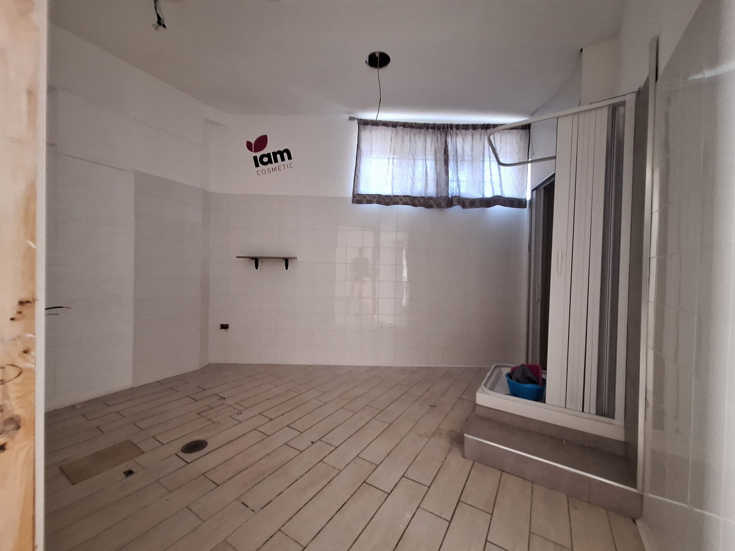 Locale Commerciale in Vendita – Via Badia, Angri