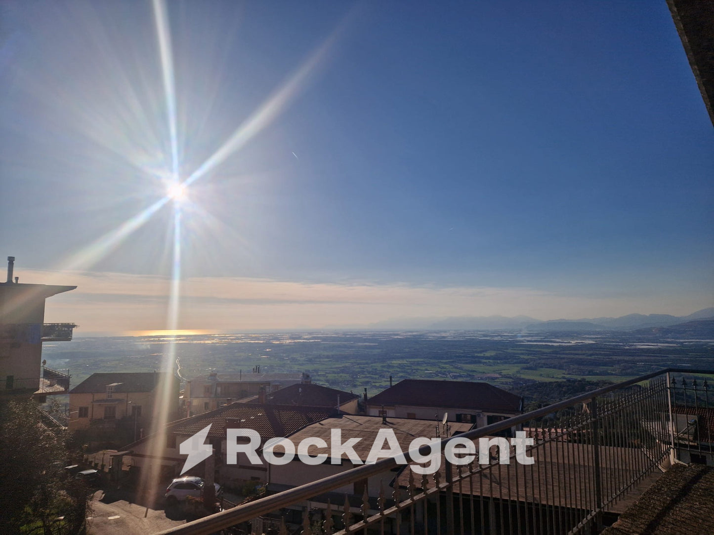 Villa di nuova costruzione con vista panoramica e giardino privato – Altavilla Silentina