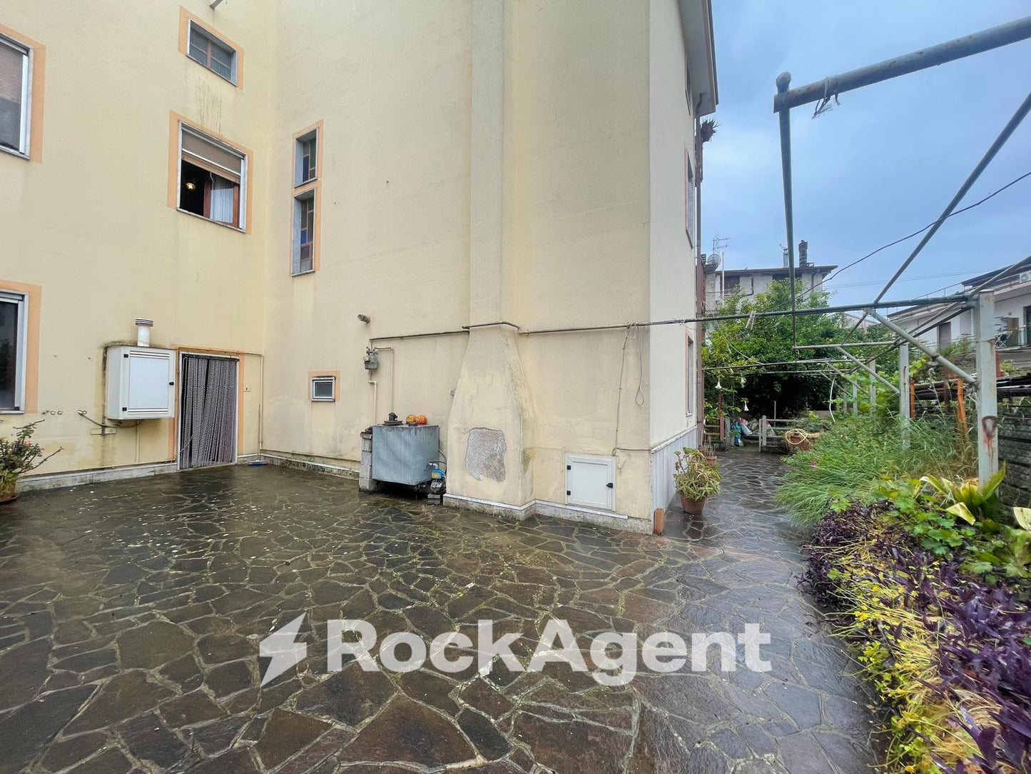 Villa Indipendente in Vendita – Via Imperia, Matinella – Albanella