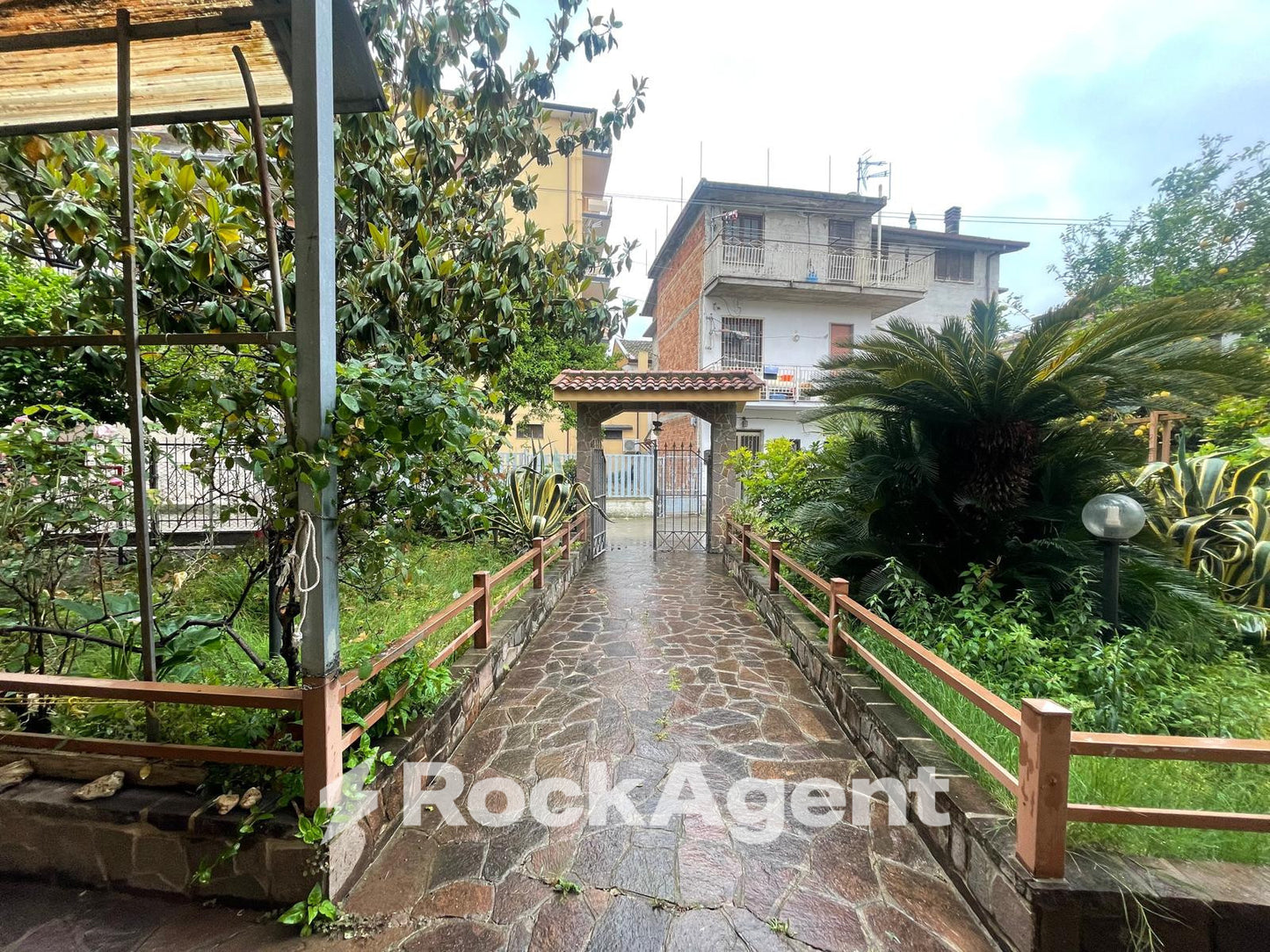 Villa Indipendente in Vendita – Via Imperia, Matinella – Albanella