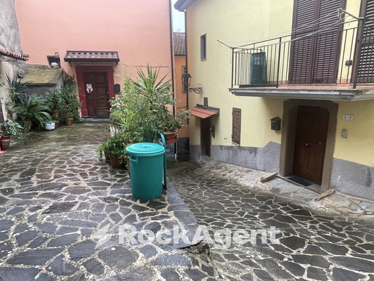 Trilocale in vendita con camino e cantina – Cerrelli, Altavilla Silentina