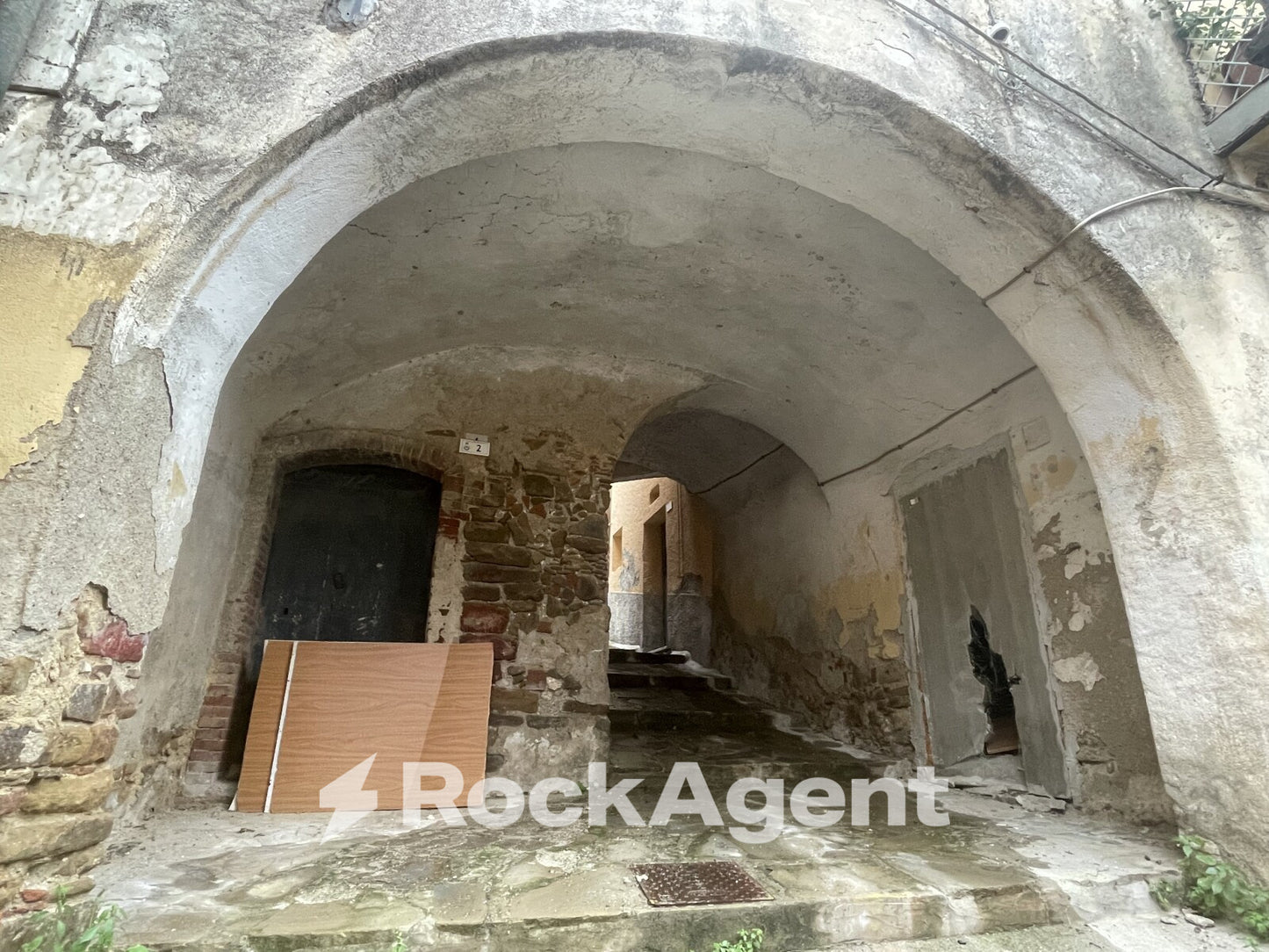 Trilocale in vendita con camino e cantina – Cerrelli, Altavilla Silentina